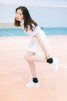 严茜子